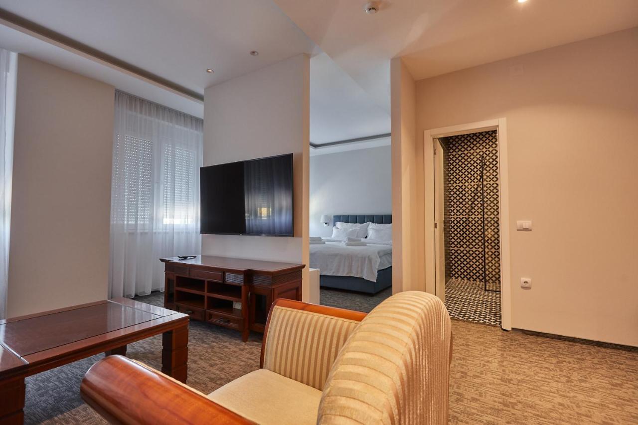 Hotel Cataleya Sabac Exterior photo